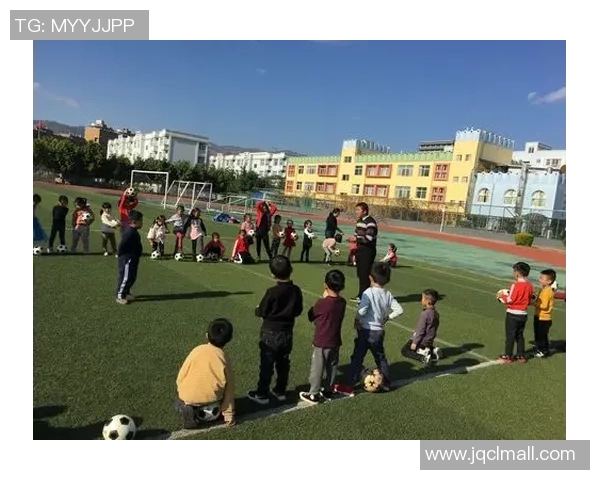 足球锻炼带来的身体健康与团队精神的双重提升之旅